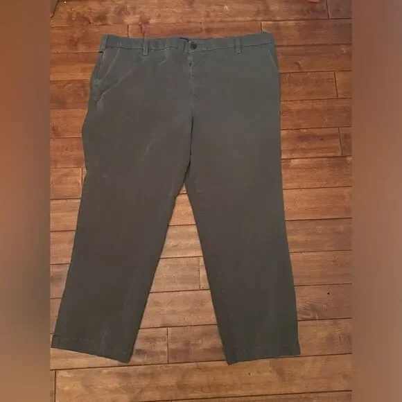 DOCKERS‎ Khaki Classic Fit  (gray ) - Men's W44L30 - Picture 2 of 5